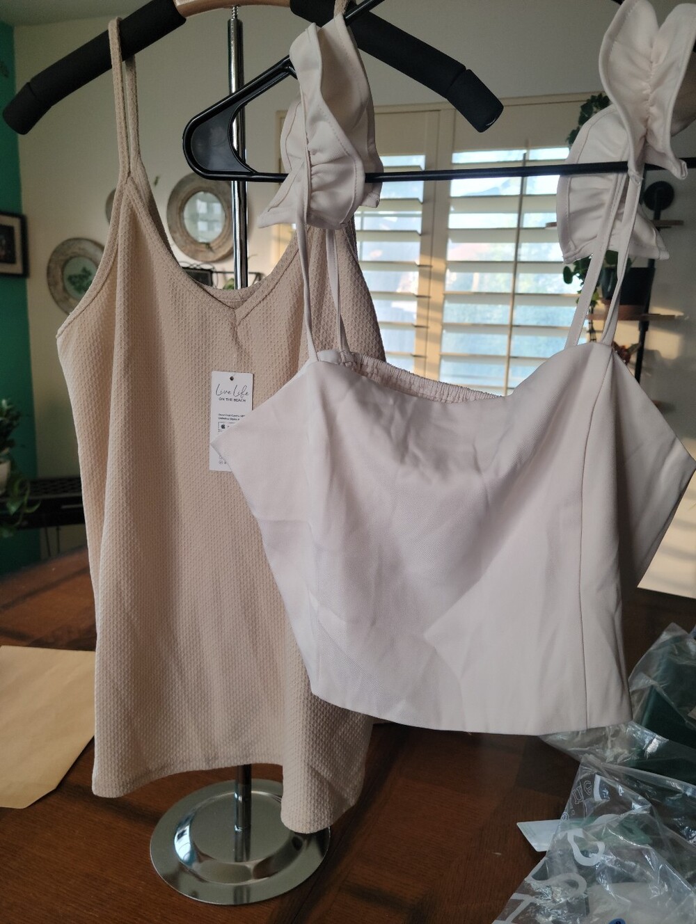 Bundle Of 2 Cupshe 1 Beige Sleeveless Waffle Tank & 1 Ruffle Strap Crop Top
